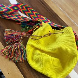 Neon yellow knit crossbody